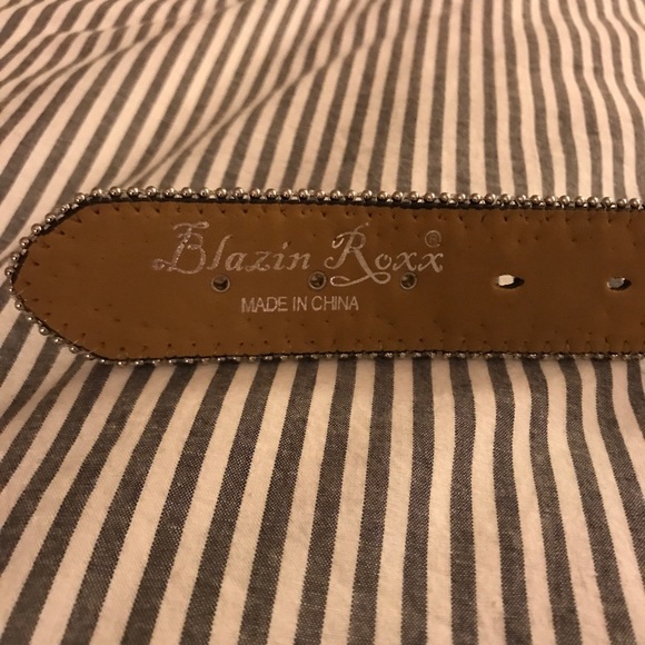 Blazin Roxx Brown Bedazzled Belt - Picture 3 of 5